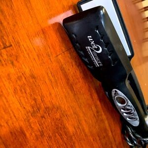 Wet 2 Straight Black Hair Straightener by Remington, professional level, larger